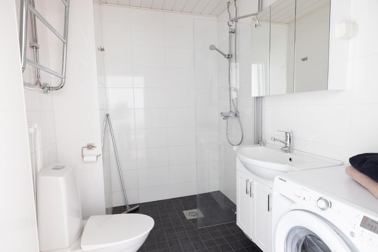 2Ndhomes Cozy And Quiet 2Br Apartment By The Esplanade Park เฮลซิงกิ ภายนอก รูปภาพ