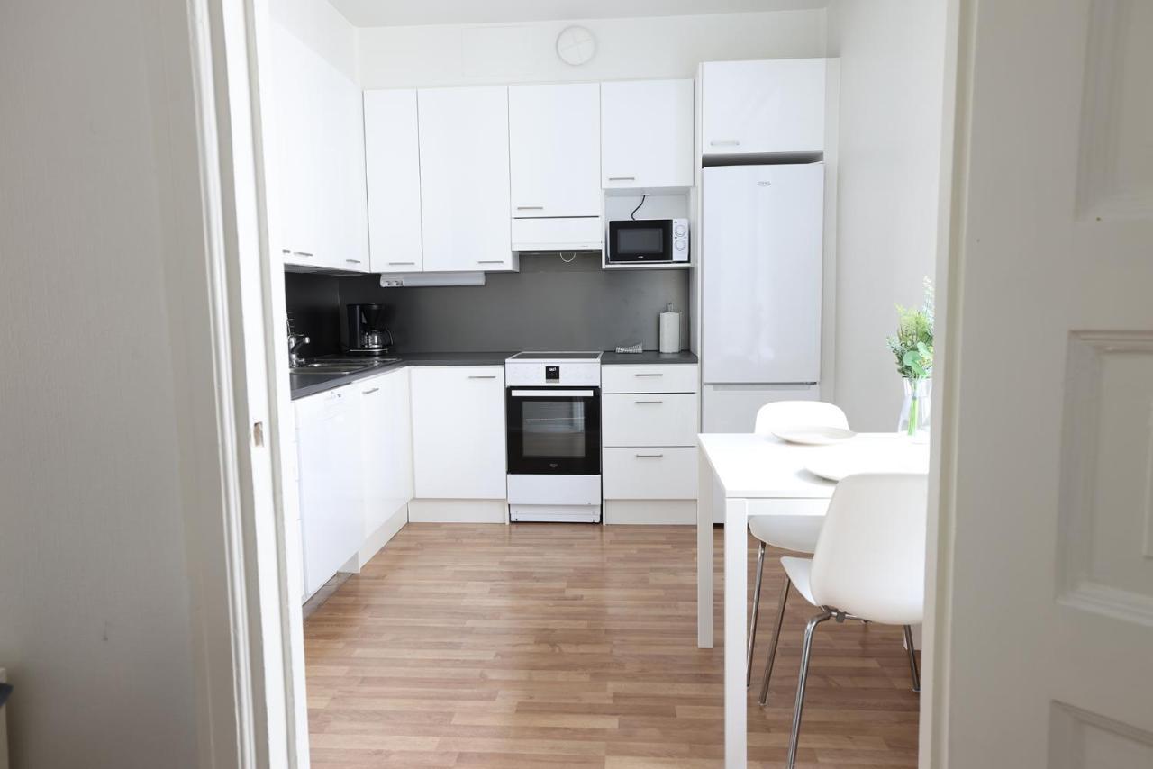2Ndhomes Cozy And Quiet 2Br Apartment By The Esplanade Park เฮลซิงกิ ภายนอก รูปภาพ